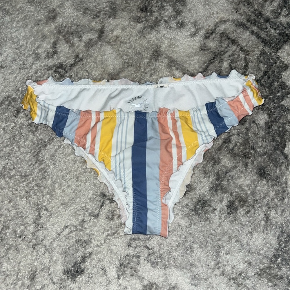 Bathing suit bottom bundle - Picture 2 of 3